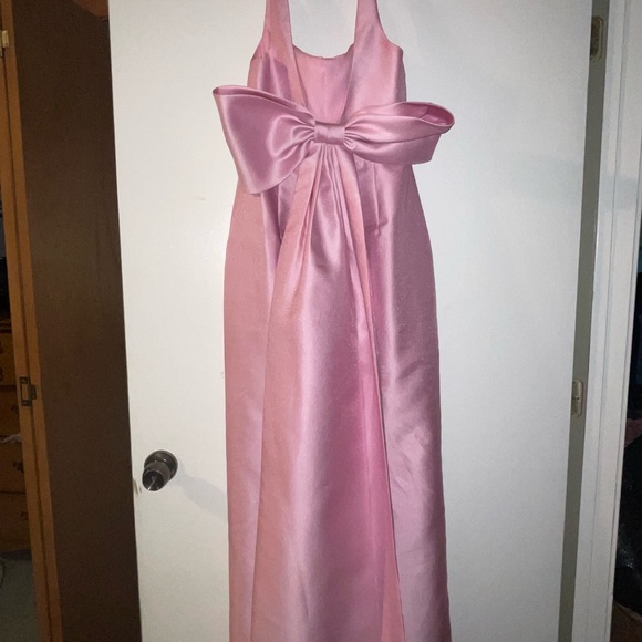 ALFRED SUNG Pink Sleeveless Halter Gown - conticontadores.com.br